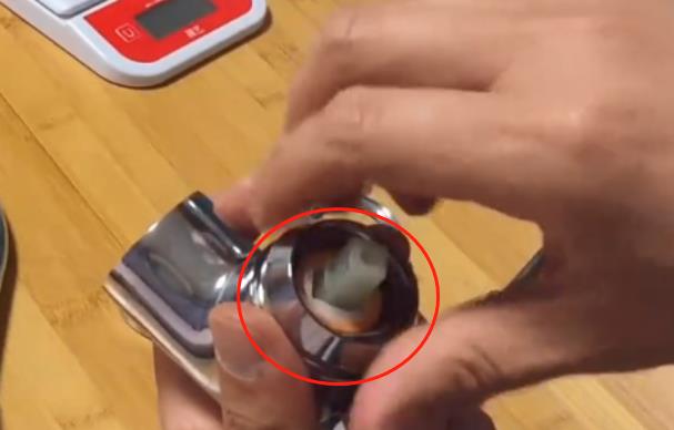 360旋轉(zhuǎn)水龍頭拆卸圖解，4個步驟輕松拆卸所有配件!